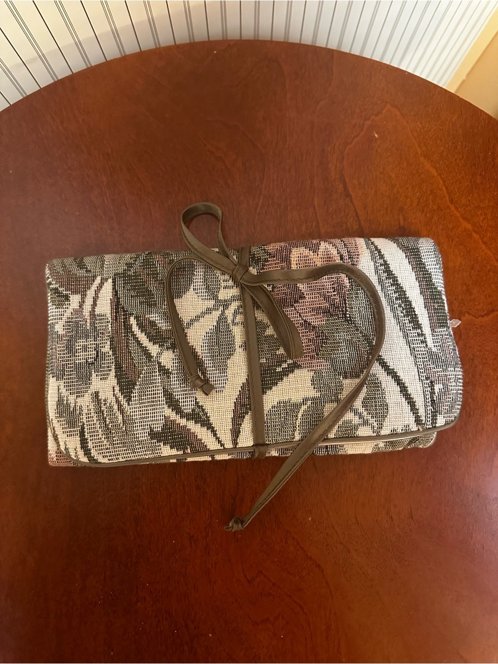 Vintage Woven Floral Roll-Up Jewelry Organizer Clutch